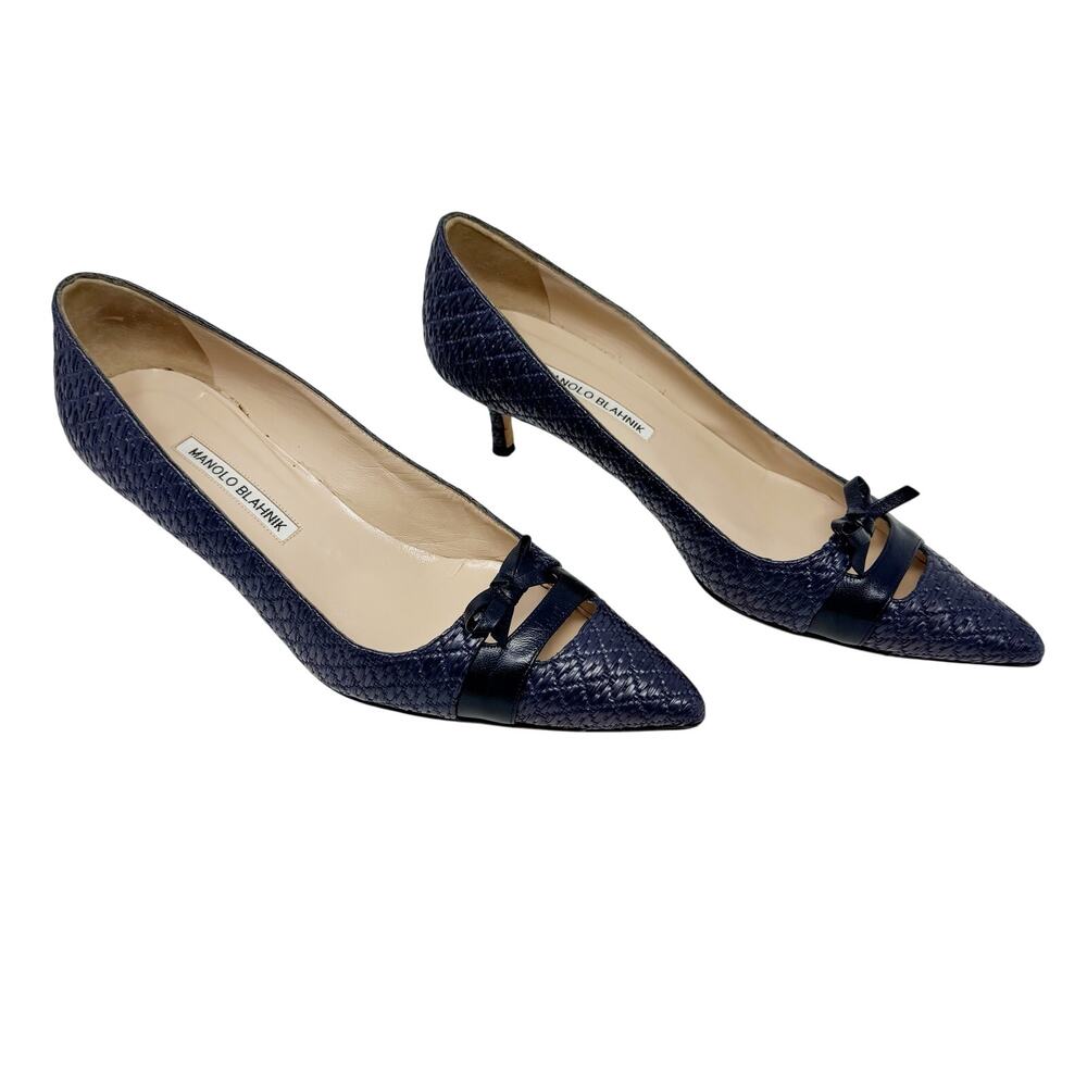 Manolo Blahnik Woven Raffia Kitten Heels Bow Pumps Blue 39.5